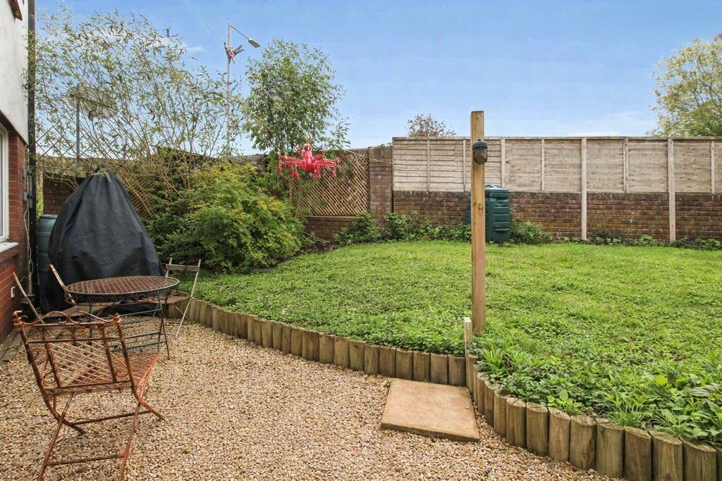 Property photo 2 of 17 Picture No. 45