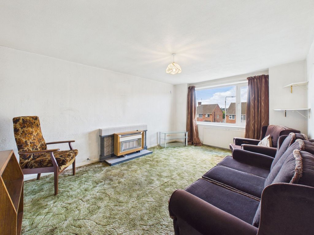 Property photo 2 of 16 Lounge