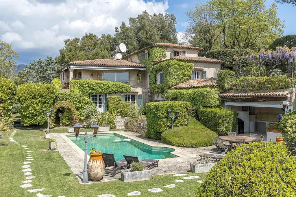 Property photo 1 of 10