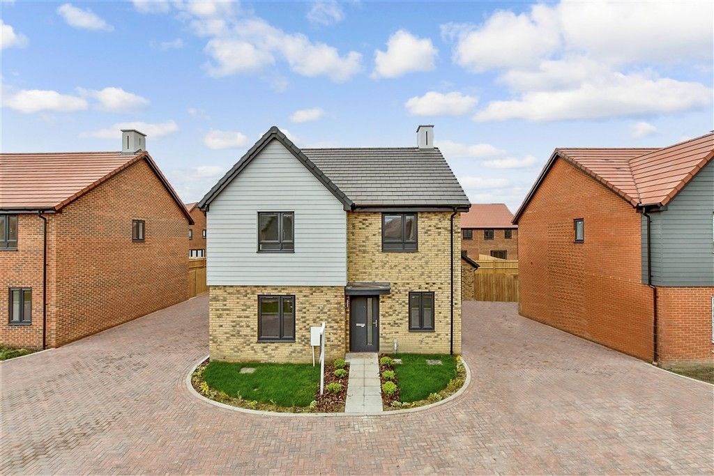 Property photo 1 of 9 Front