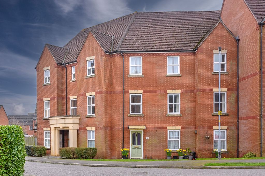 Property photo 1 of 8