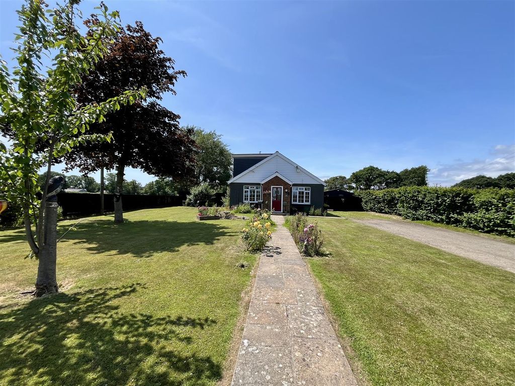 Property photo 1 of 30