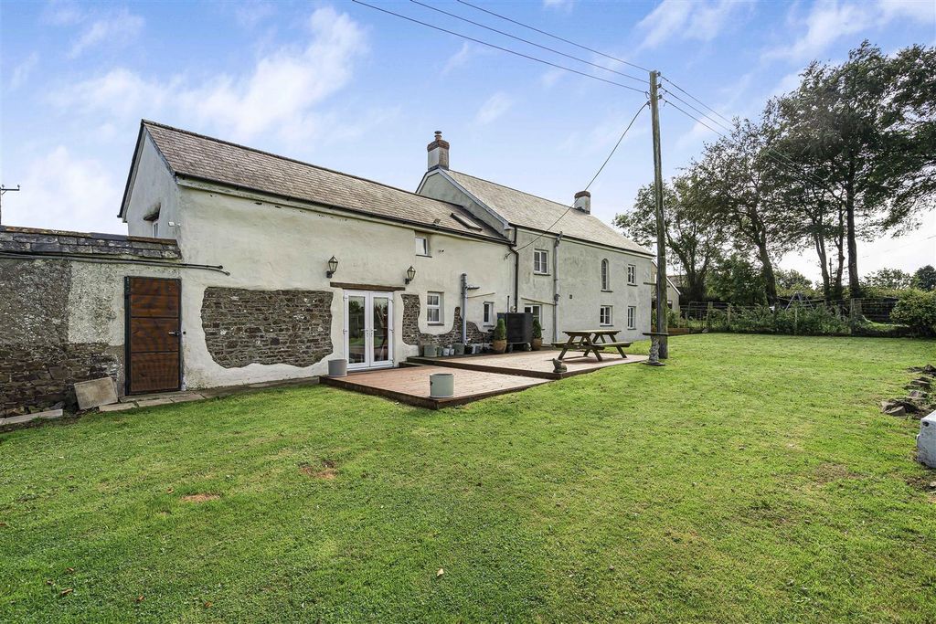 Property photo 1 of 25 Brochure