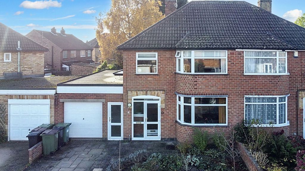 Property photo 1 of 31