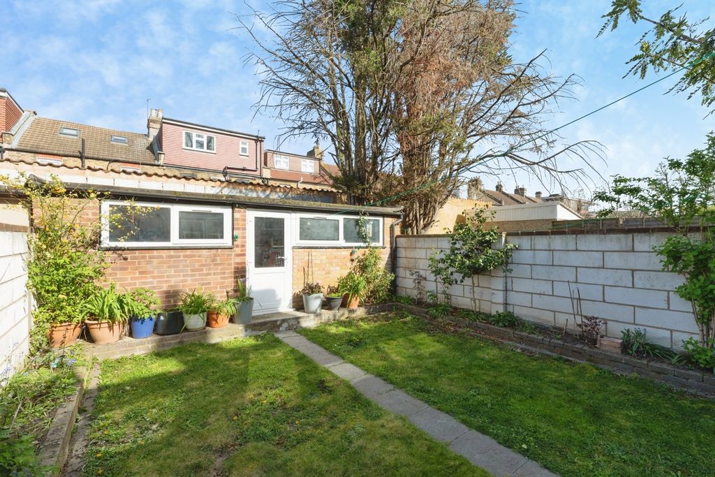 Property photo 2 of 18 Pbox-Img.Jpg