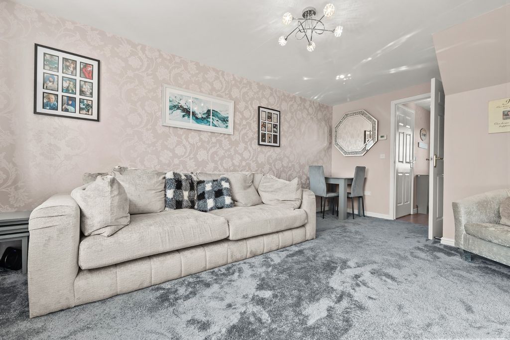 Property photo 3 of 31 5093829