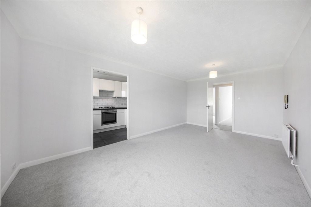 Property photo 1 of 14 Picture No. 06
