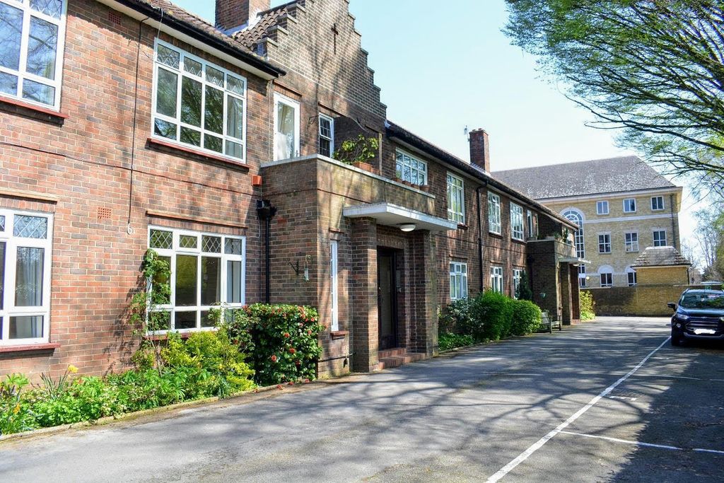 Property photo 1 of 10 T-Oeo-Lvjucjg4cX-Tta