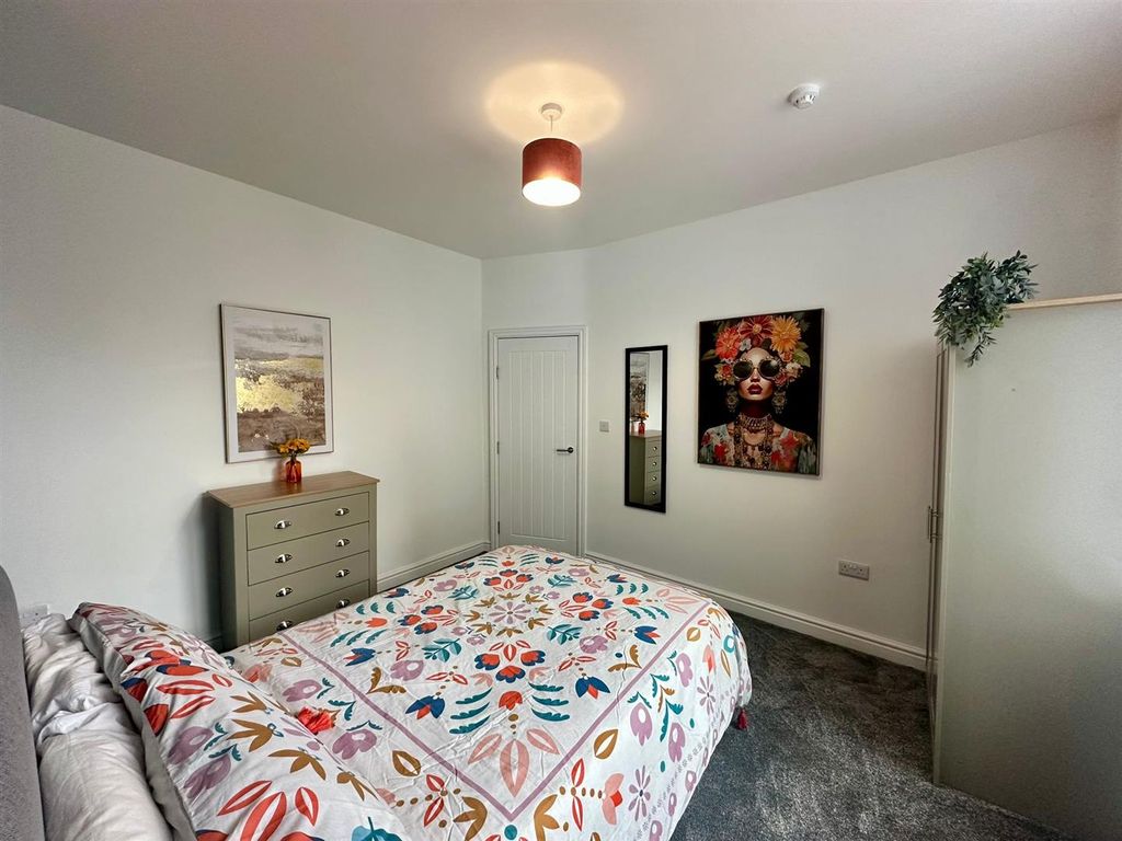 Property photo 3 of 13 Room 1.4.Jpg