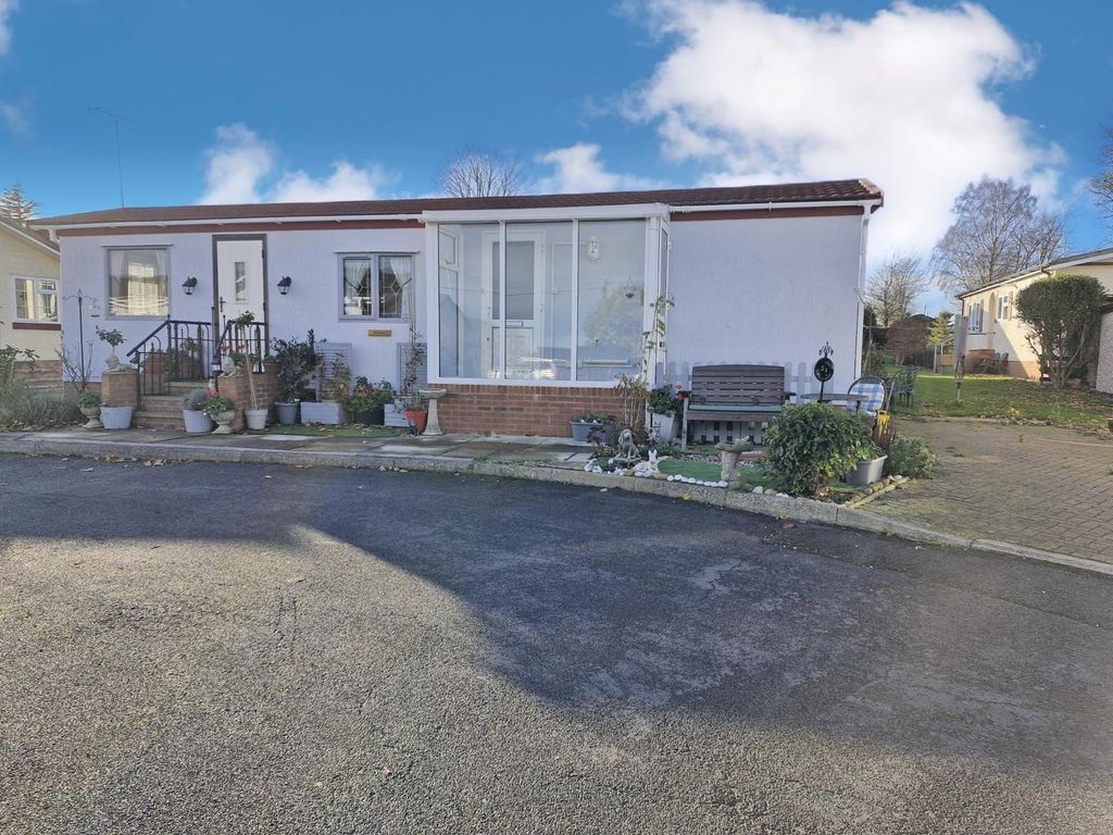 Property photo 2 of 12