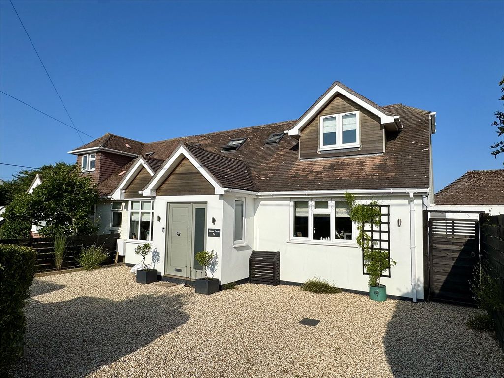 Property photo 1 of 17 Picture No. 01