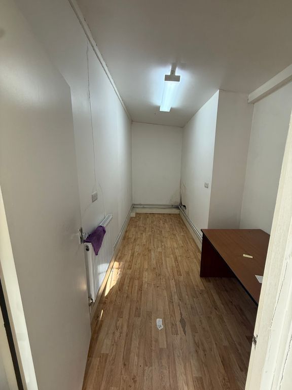 Property photo 1 of 3