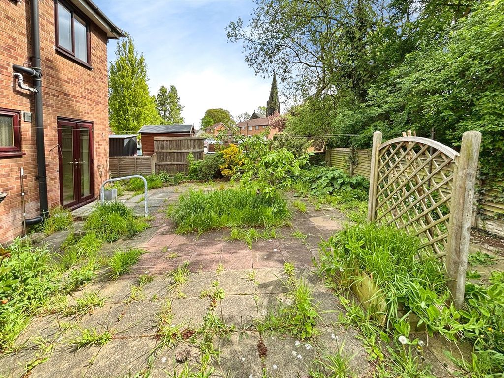 Property photo 2 of 10 Garden