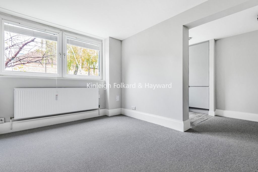 Property photo 1 of 6 F5d948B8-A23d-4Ecf-B