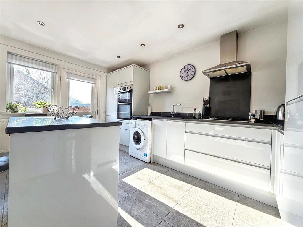 Property photo 3 of 15 Img_4145.Jpg