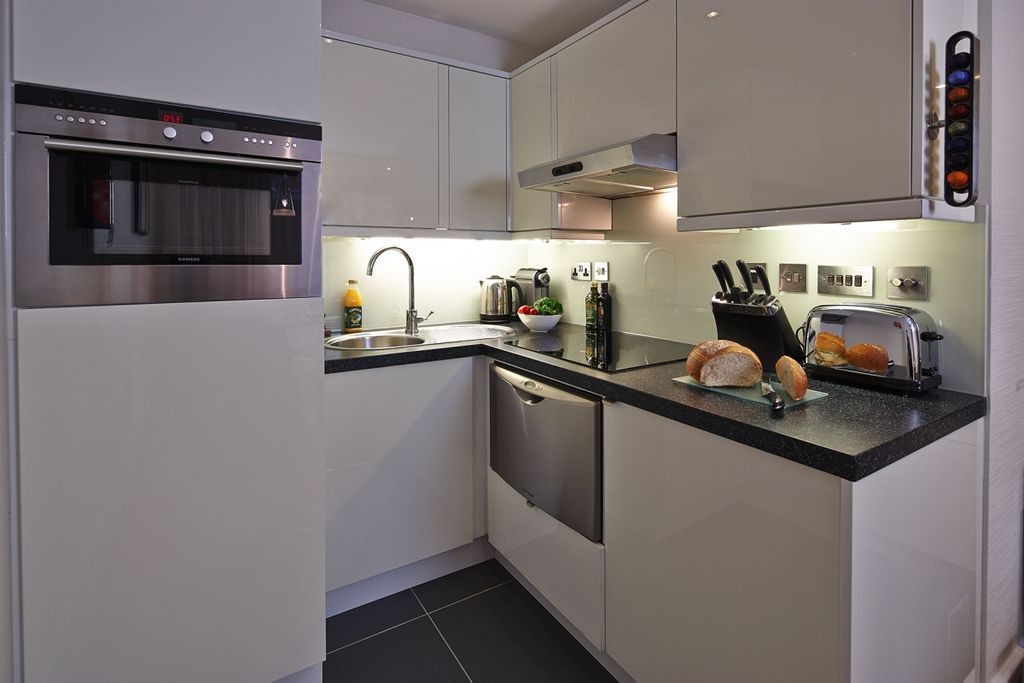 Property photo 3 of 8 Ck_Ls_1Bed (5)