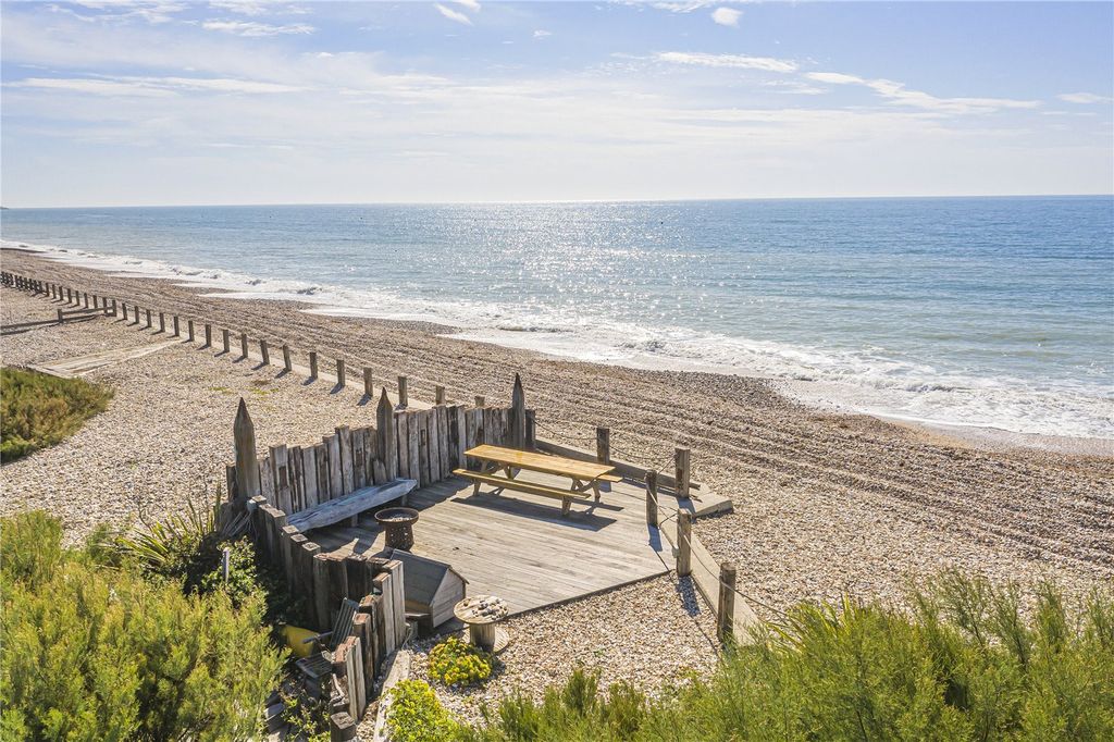 Property photo 3 of 54 Deck On The Shore