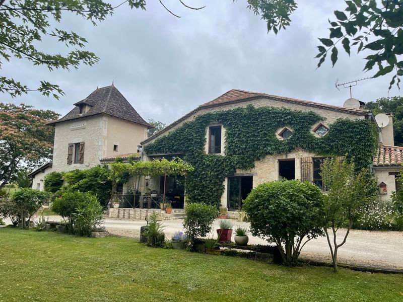 Property photo 1 of 10 Photo 2