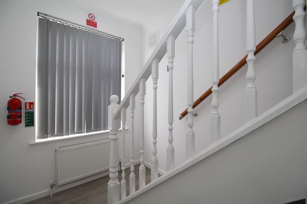 Property photo 3 of 23 Bedroom