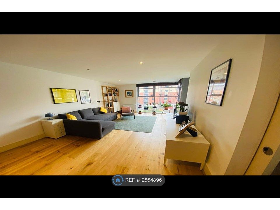 Property photo 1 of 10 Open Plan Lounge