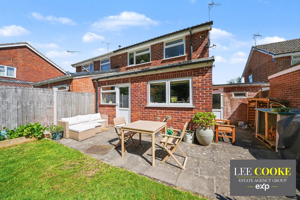 Property photo 3 of 48