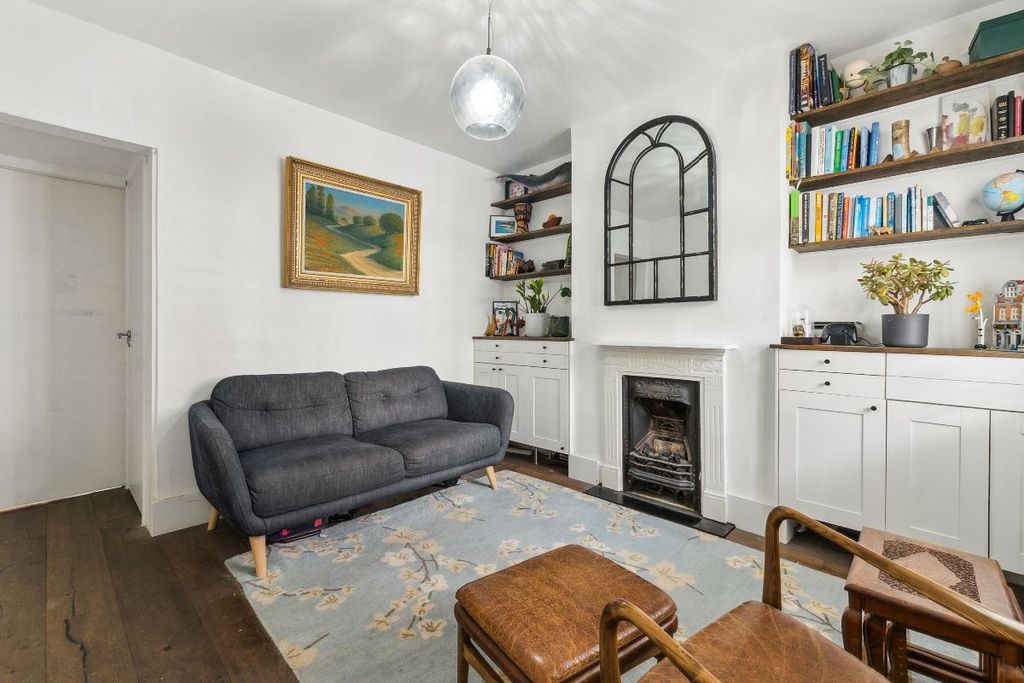 Property photo 2 of 14
