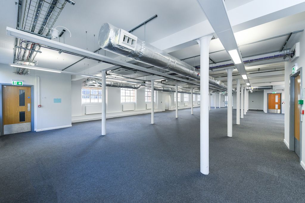 Property photo 3 of 11 Photo 18