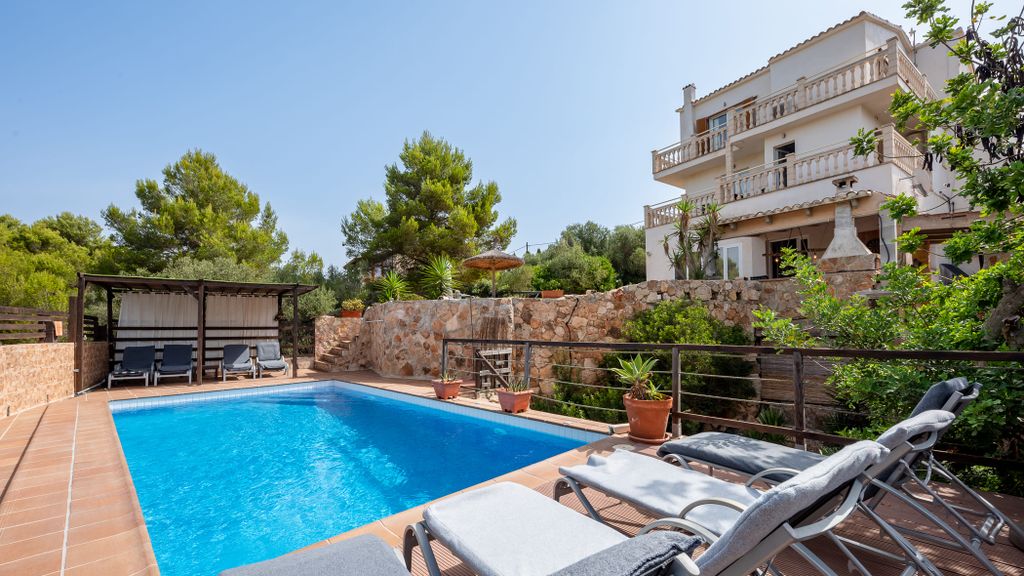 Property photo 1 of 26 001.Jpg