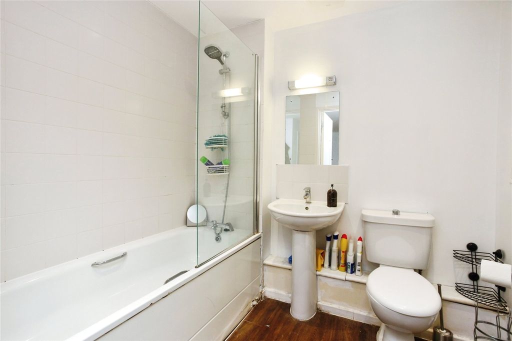 Property photo 3 of 17 Picture No. 04