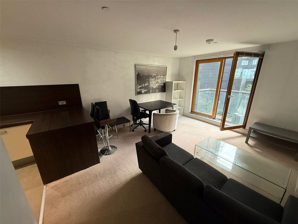 Property photo 3 of 10 Picture No. 04
