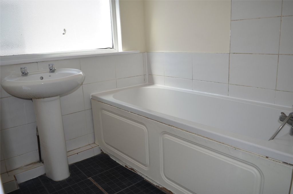 Property photo 3 of 19 Picture No. 11