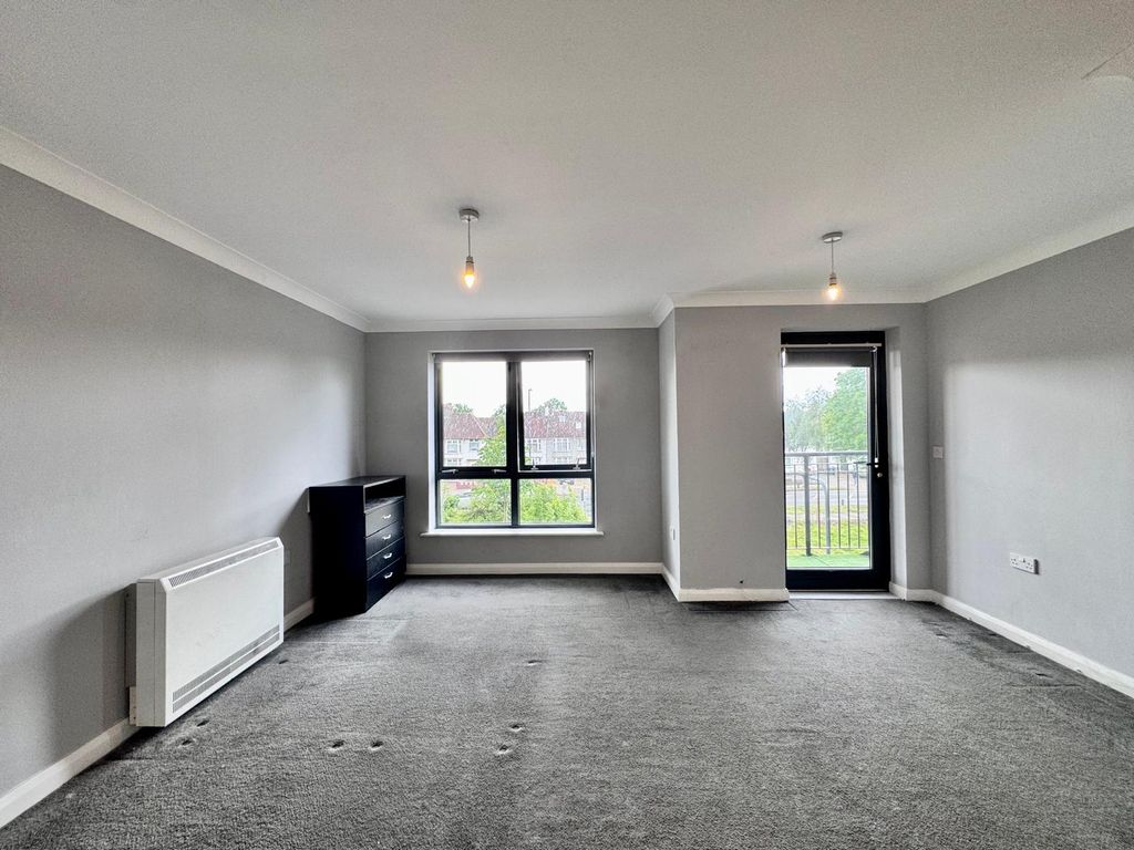 Property photo 1 of 12 Flat 52 Kirk House (5)