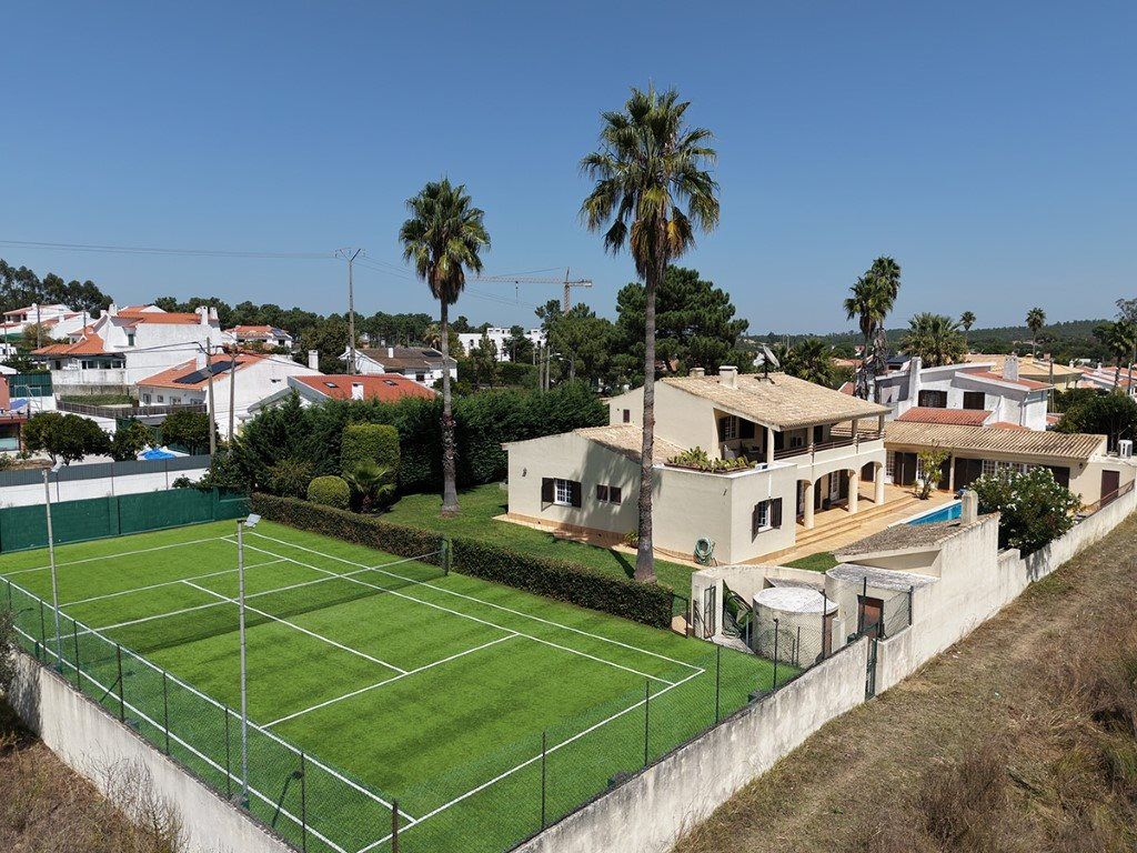 Property photo 1 of 43 Private Villa For Sale In Serra Da Arrábida, Sesimbra