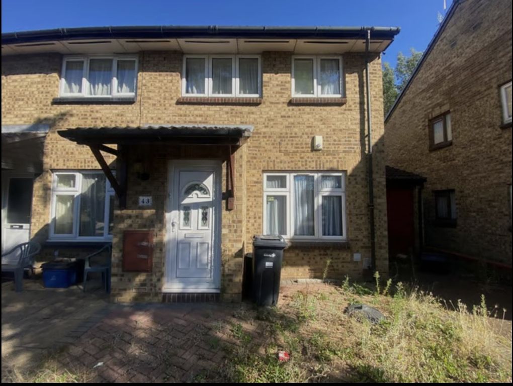 Property photo 3 of 4