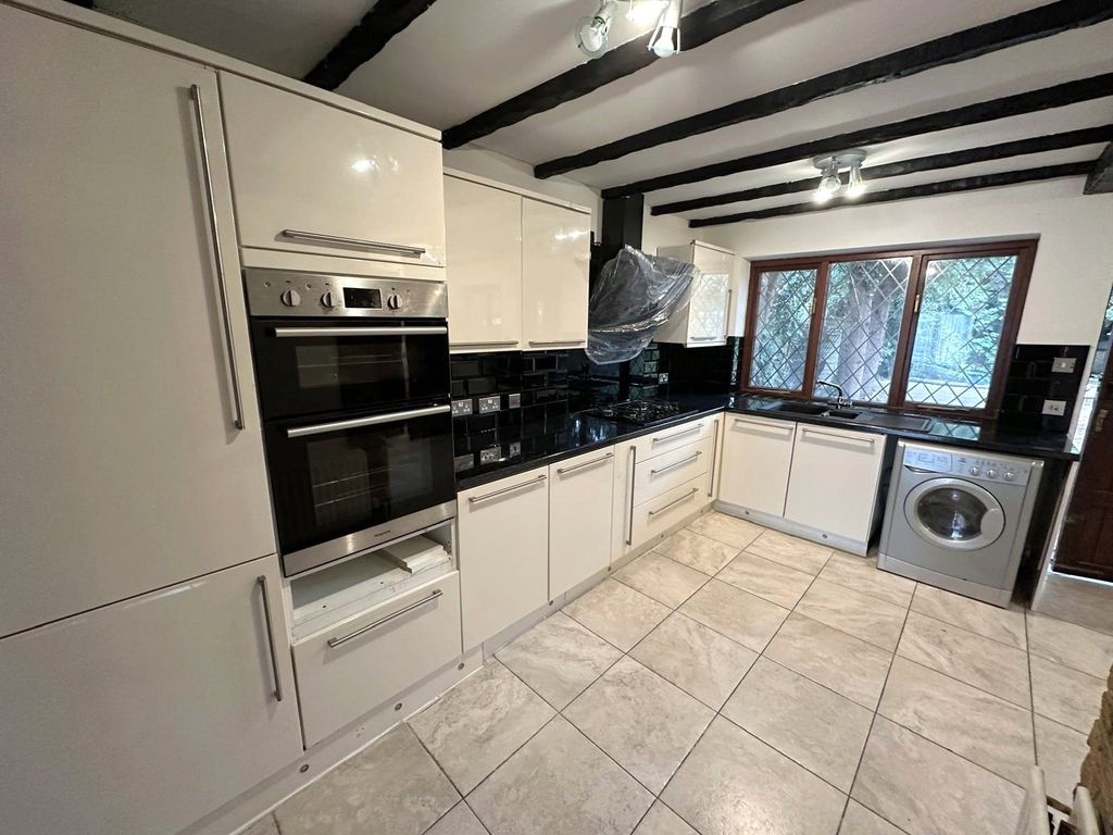 Property photo 1 of 14 Kitchen