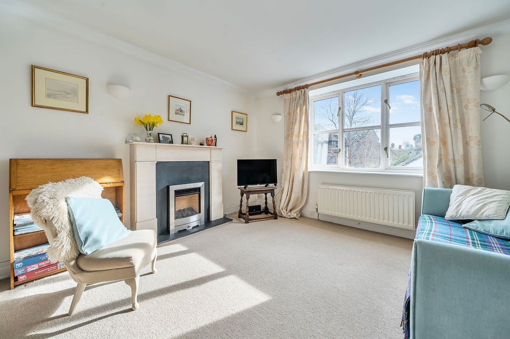 Property photo 3 of 12 Living Room