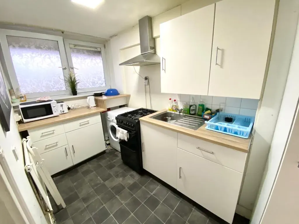 Property photo 3 of 5