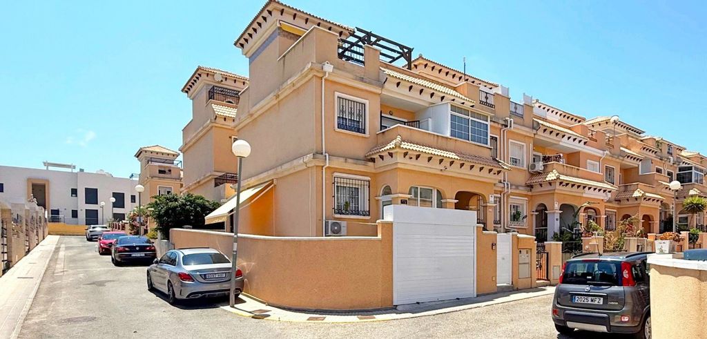 Property photo 1 of 31