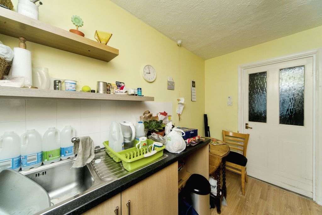 Property photo 3 of 17 Photography