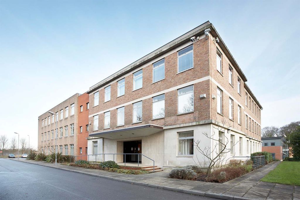 Property photo 1 of 6