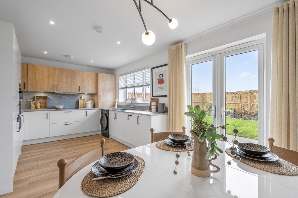 Property photo 1 of 12 West Craigs
