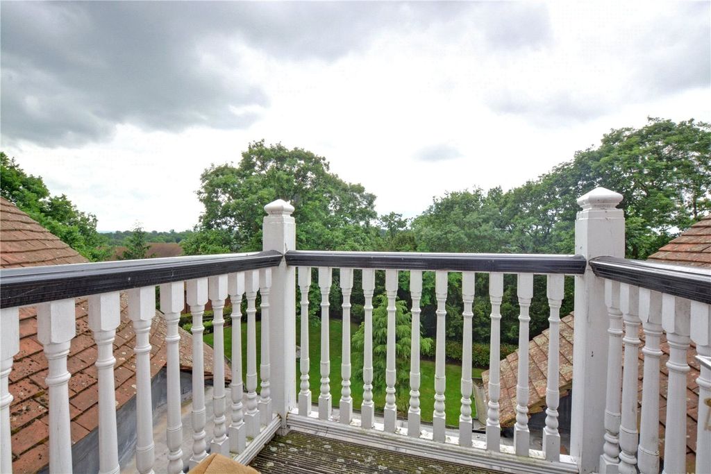 Additional image 9 of 2 bed flat to rentKingswood Mansions, 15 Newton Park Place, Chislehurst BR7