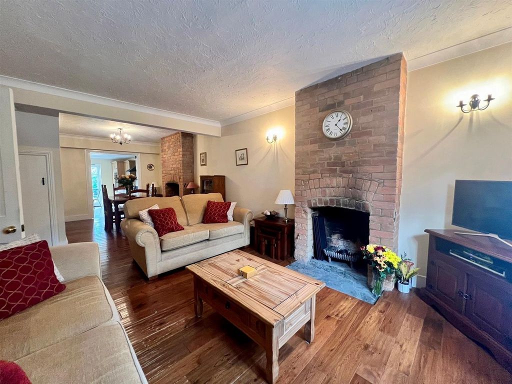 Property photo 3 of 23 Living Room