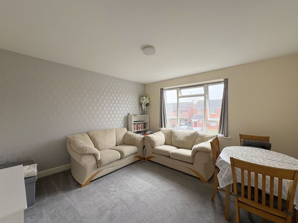 Property photo 2 of 13 Gallery