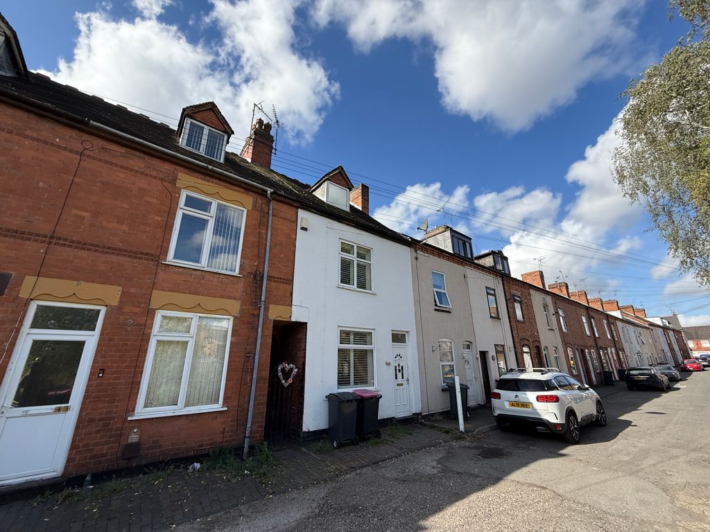 Property photo 1 of 25