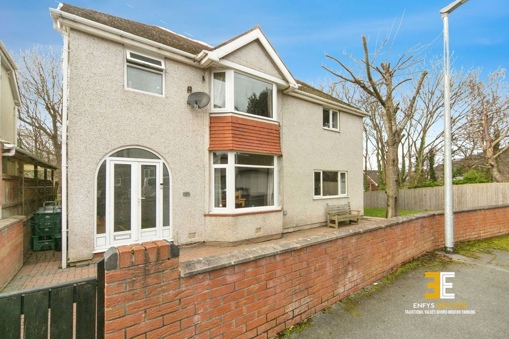 Property photo 1 of 30