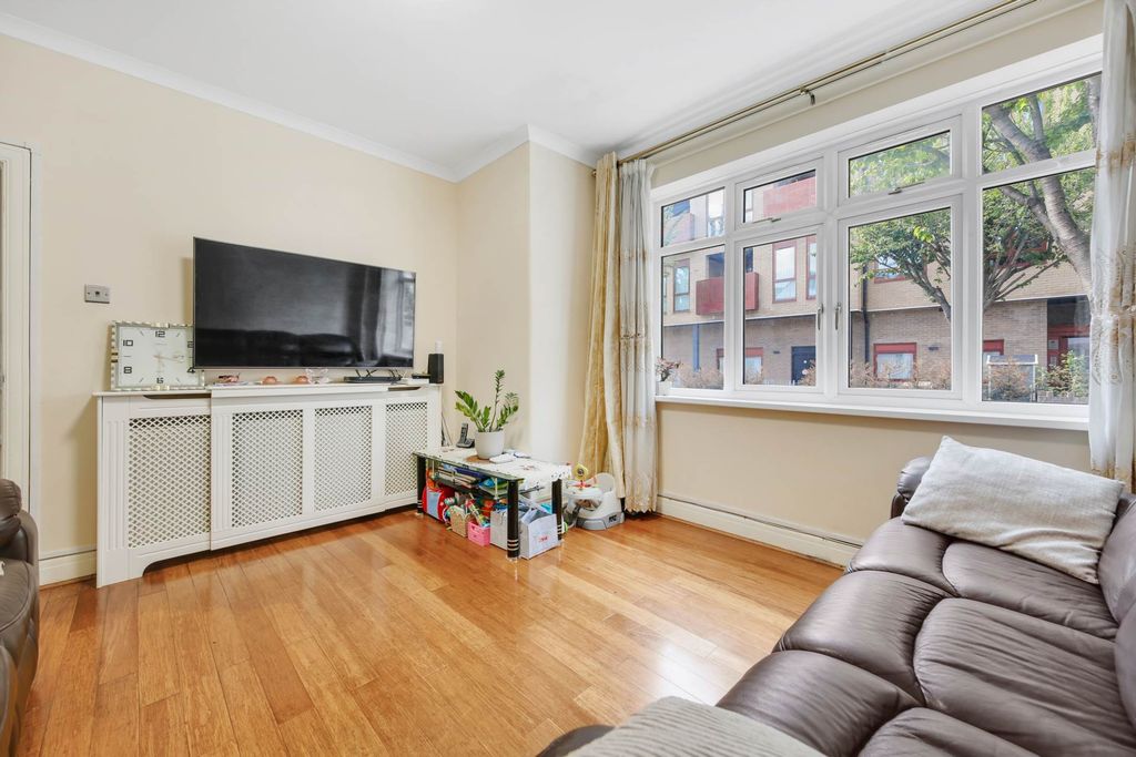 Property photo 3 of 25