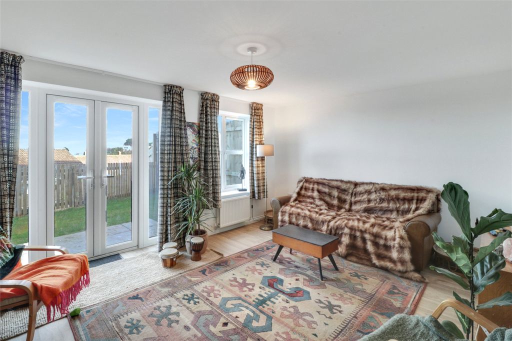 Property photo 2 of 22 2 - Picture No. 23