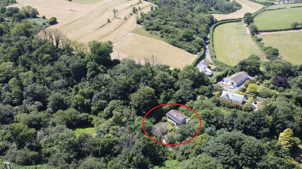 Property photo 3 of 33