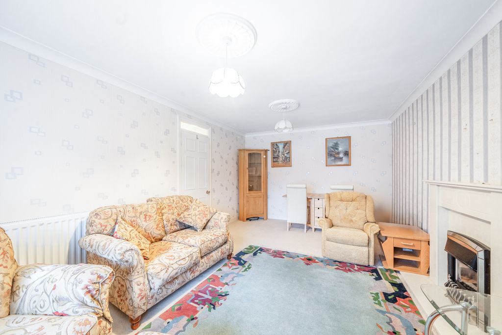 Property photo 3 of 17